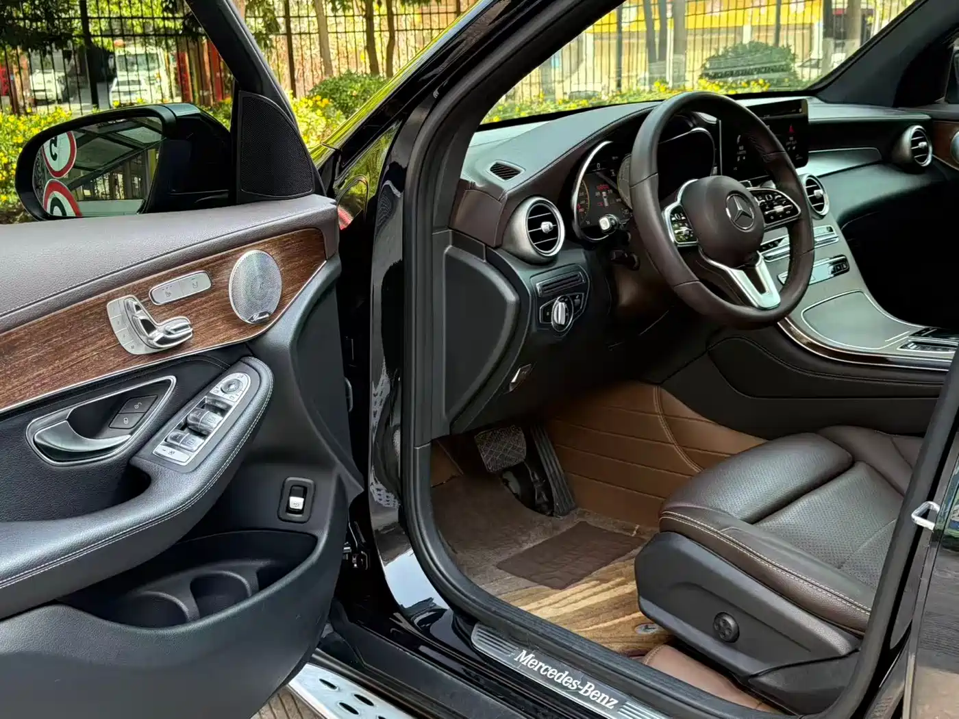 Mercedes-Benz GLC 2020 GLC 300 L 4MATIC Luxury фото 7