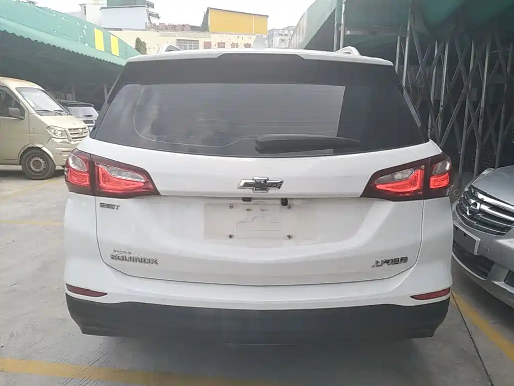 Chevrolet Equinox 2017 535T Automatic Realm Edition фото 6