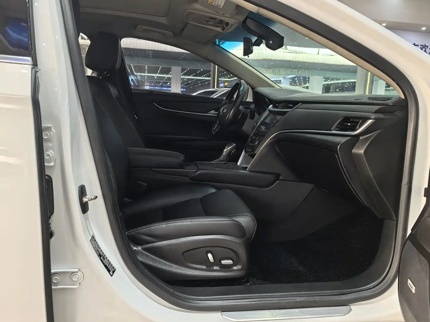 Cadillac XTS 2018 28T Technology фото 7