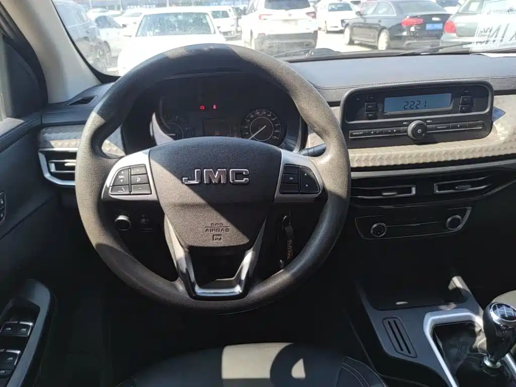 Jiangling Baodian 2022 2022 2.5T Diesel 4WD Comfort Edition Long Wheelbase JX4D25A6L