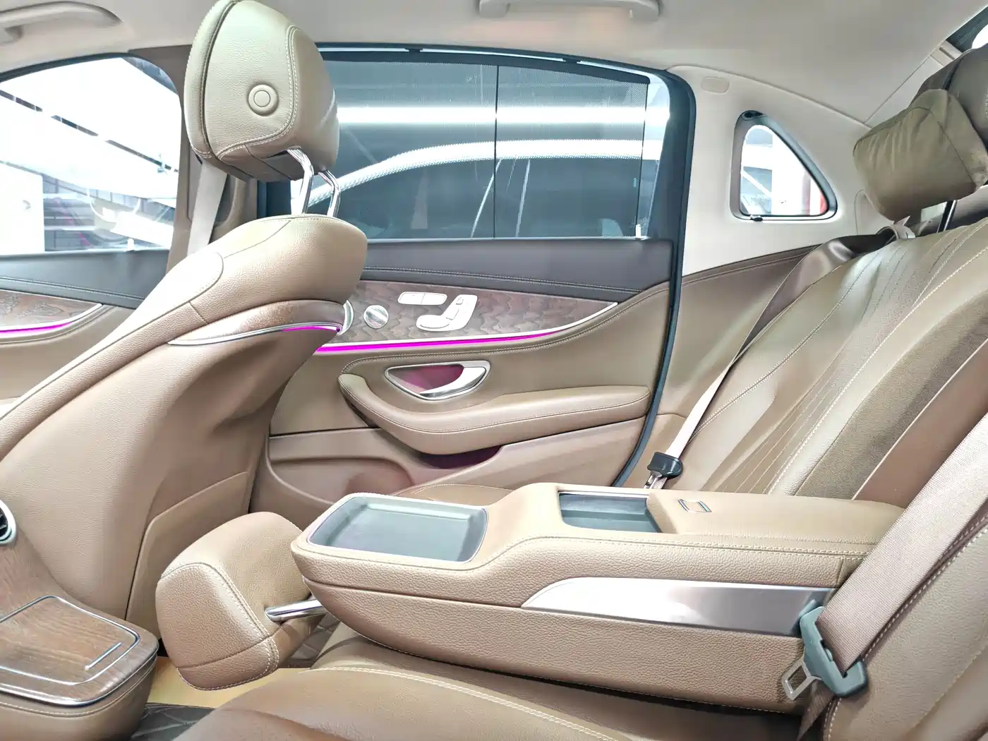 Mercedes-Benz E-Class 2021 E 300 L Luxury фото 16