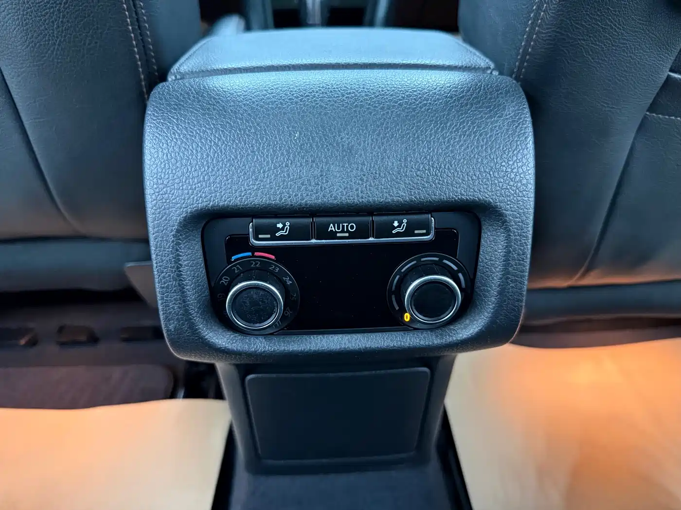 Volkswagen Sharan 2013 1.8TSI Comfort фото 12