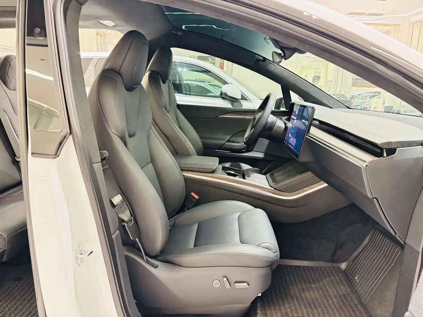 Tesla Model X 2023 Dual Motor All-Wheel Drive Edition фото 6