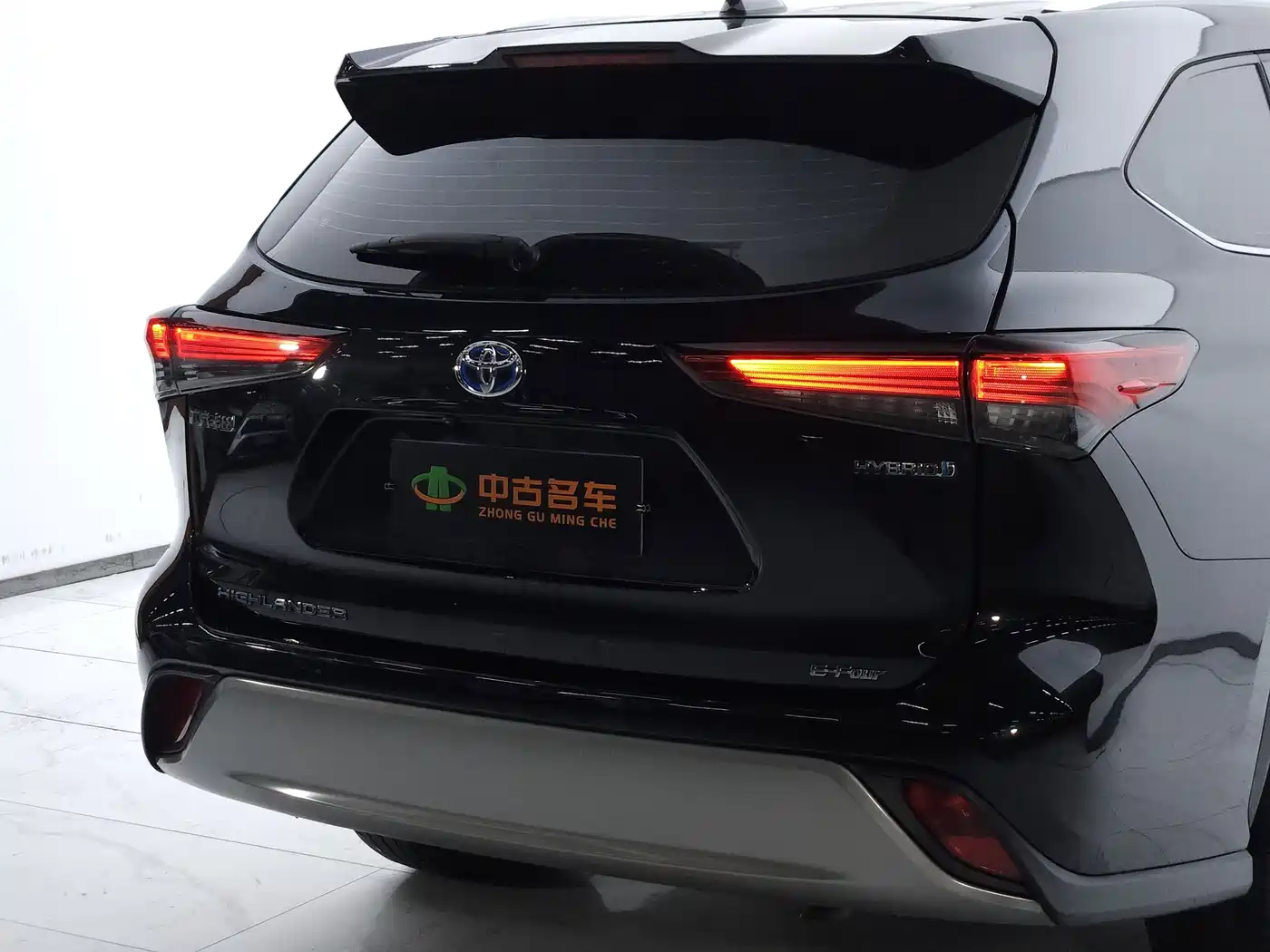 Фото 24 - Toyota Highlander