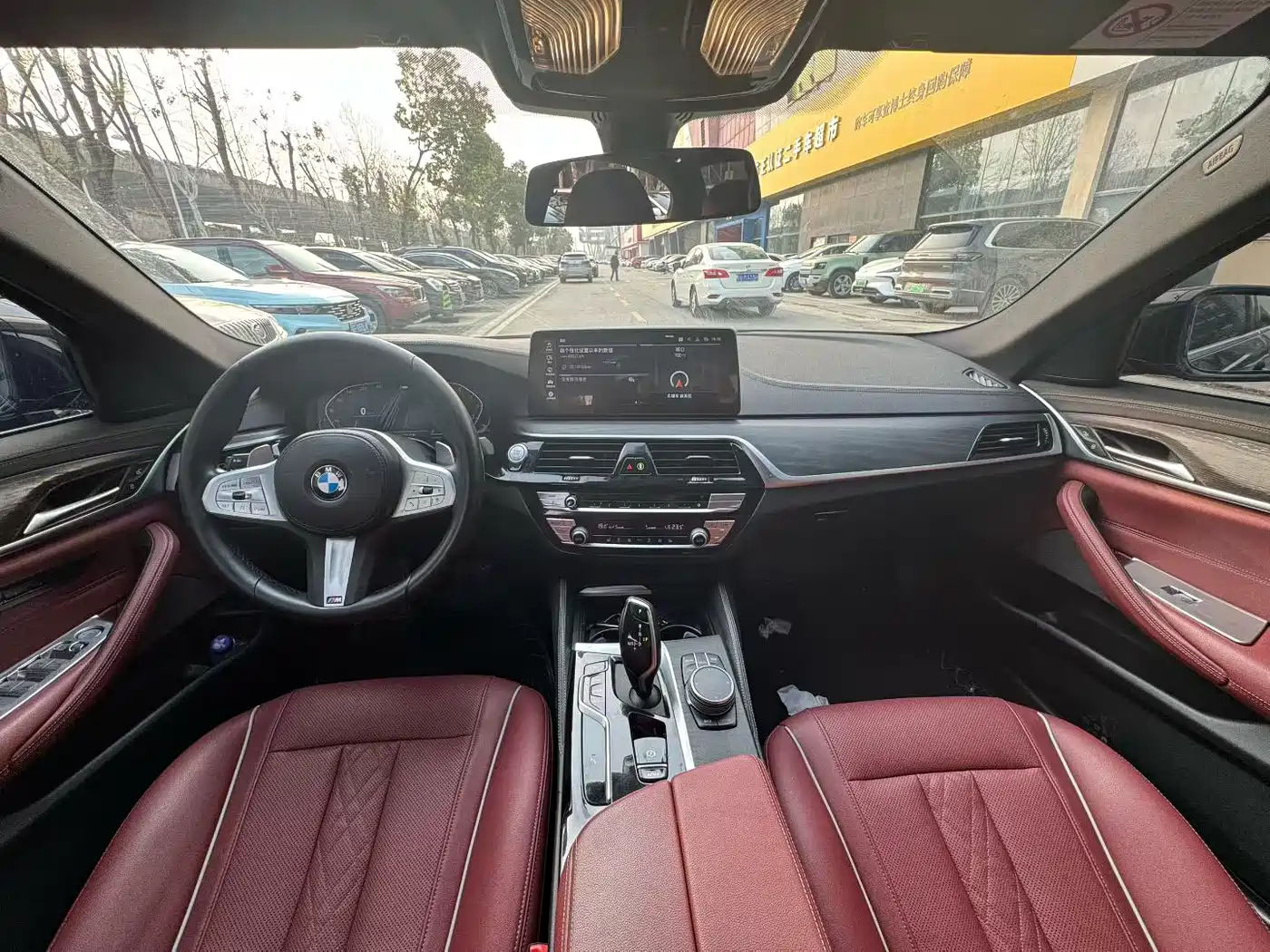 BMW 5 Series 2023 530Li Leading Luxury Package фото 5