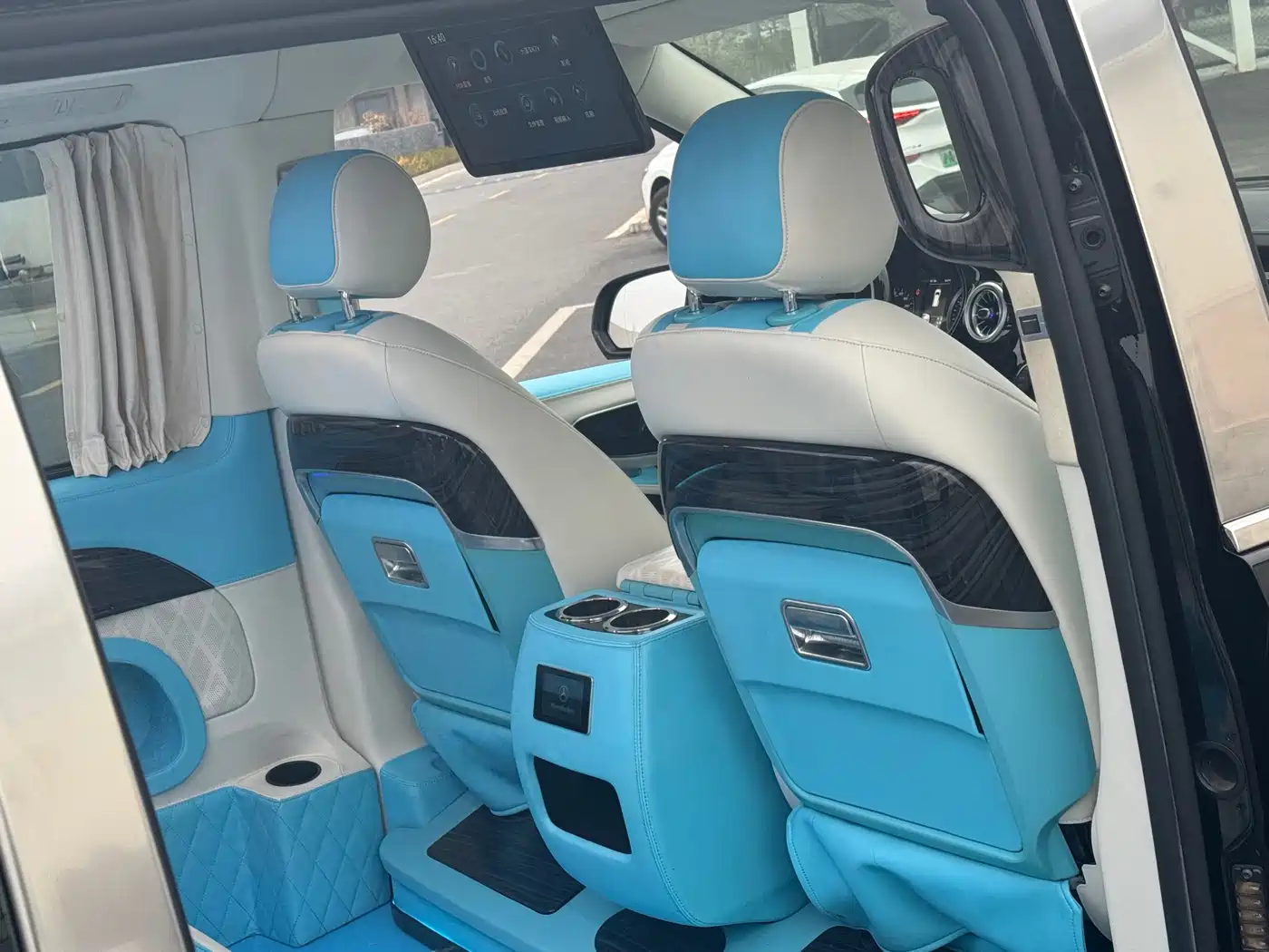 Mercedes-Benz Vito 2021 2.0T Business Edition 7-seater фото 26