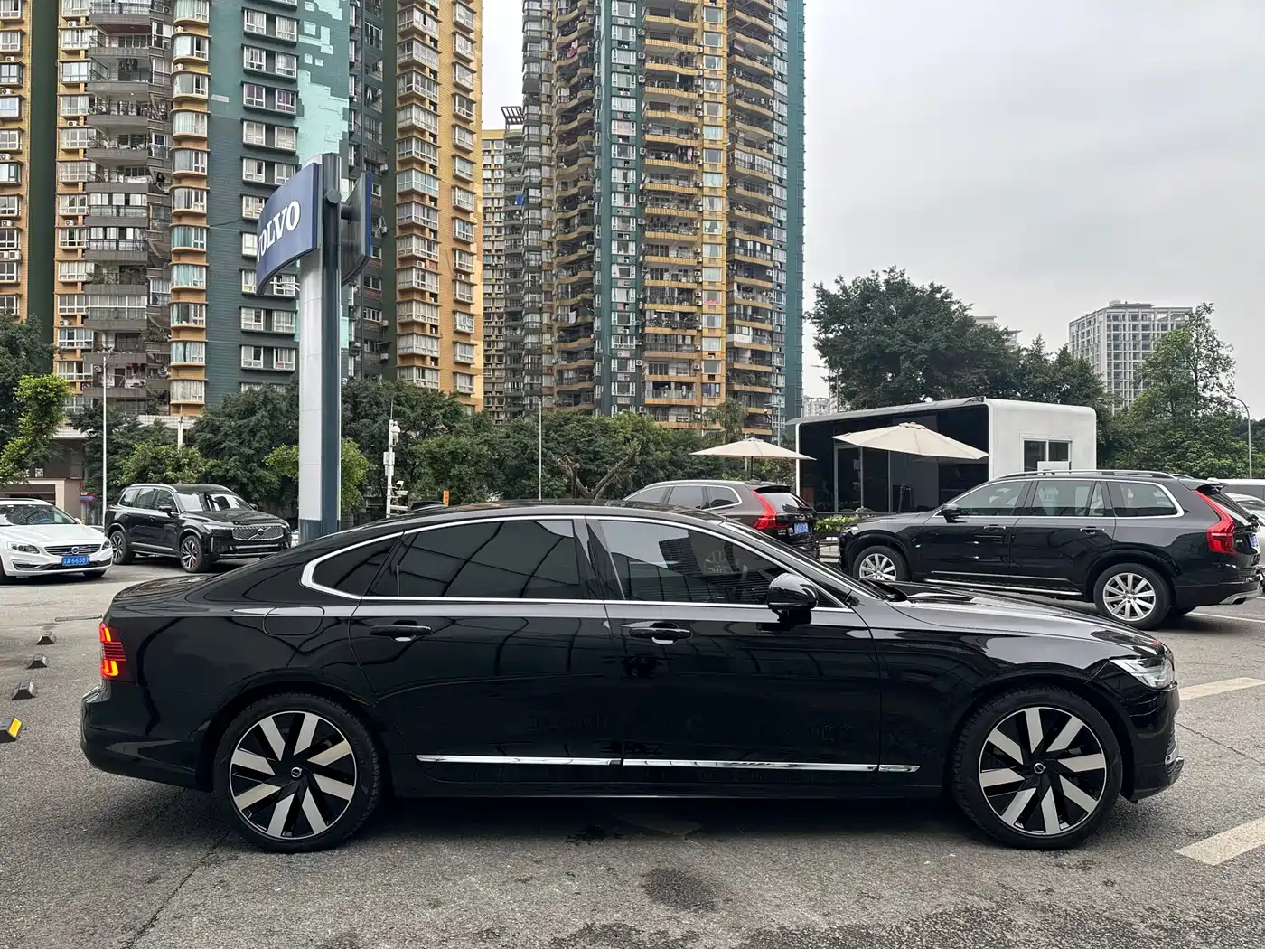 VOLVO S90 PLUG IN HYBRID