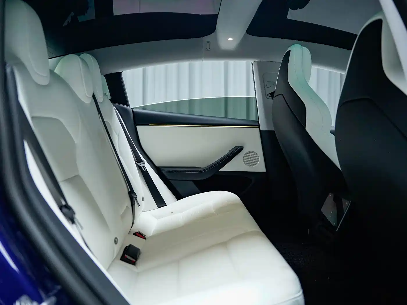 Tesla Model 3 2026 2025 Model Year Facelift Performance All-Wheel Drive