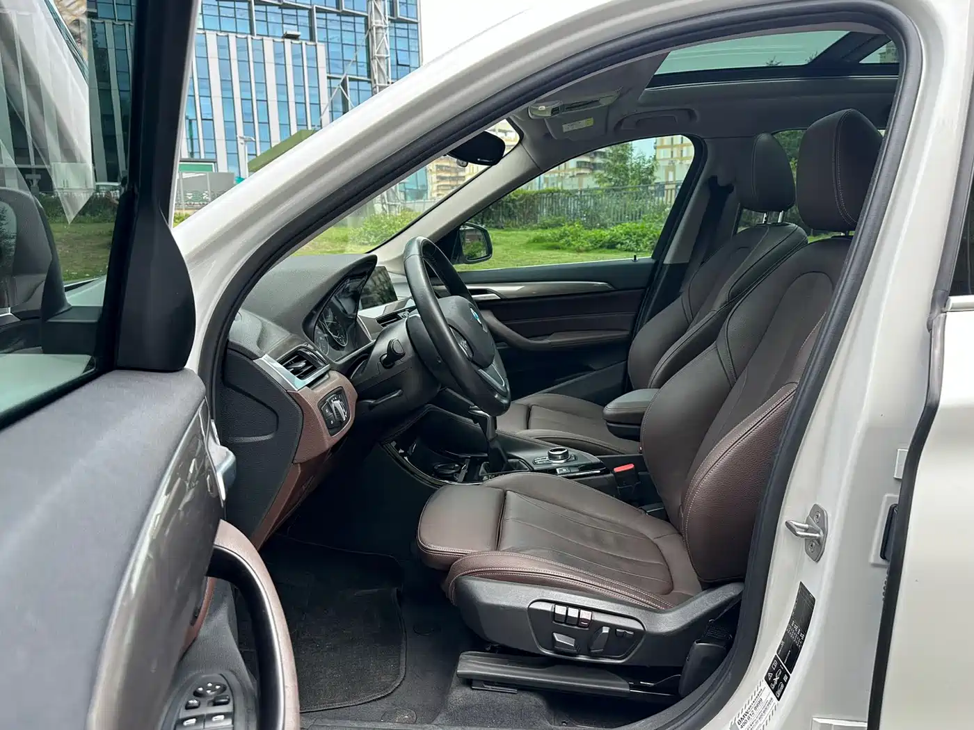 BMW X1 2018 xDrive20Li Premium Model фото 7
