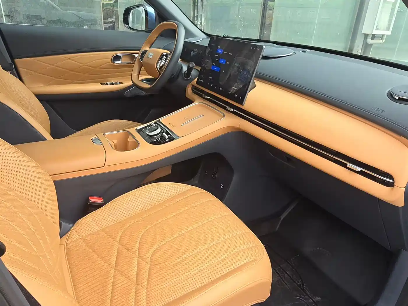 Geely Galaxy Galaxy Starship 7 EM-i 2026 Model 135km Pilot Edition фото 8