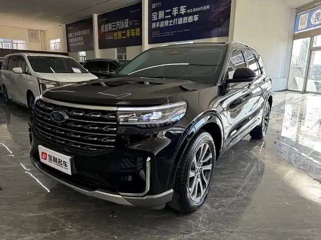 FORD EXPLORER 2025