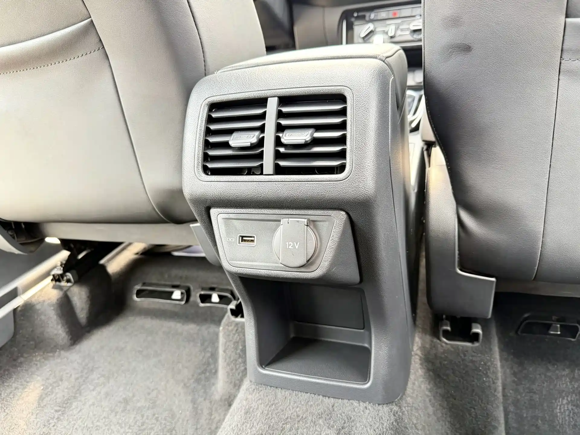 Фото 14 - Jetta VS7