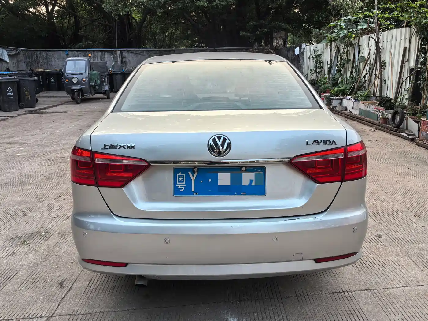 Volkswagen Lavida 2013 1.6L Automatic Trend Edition фото 5