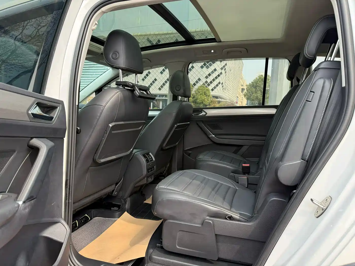 Volkswagen Touran 2018 Touran L 280TSI DSG Cross Edition 6-seater China VI фото 10