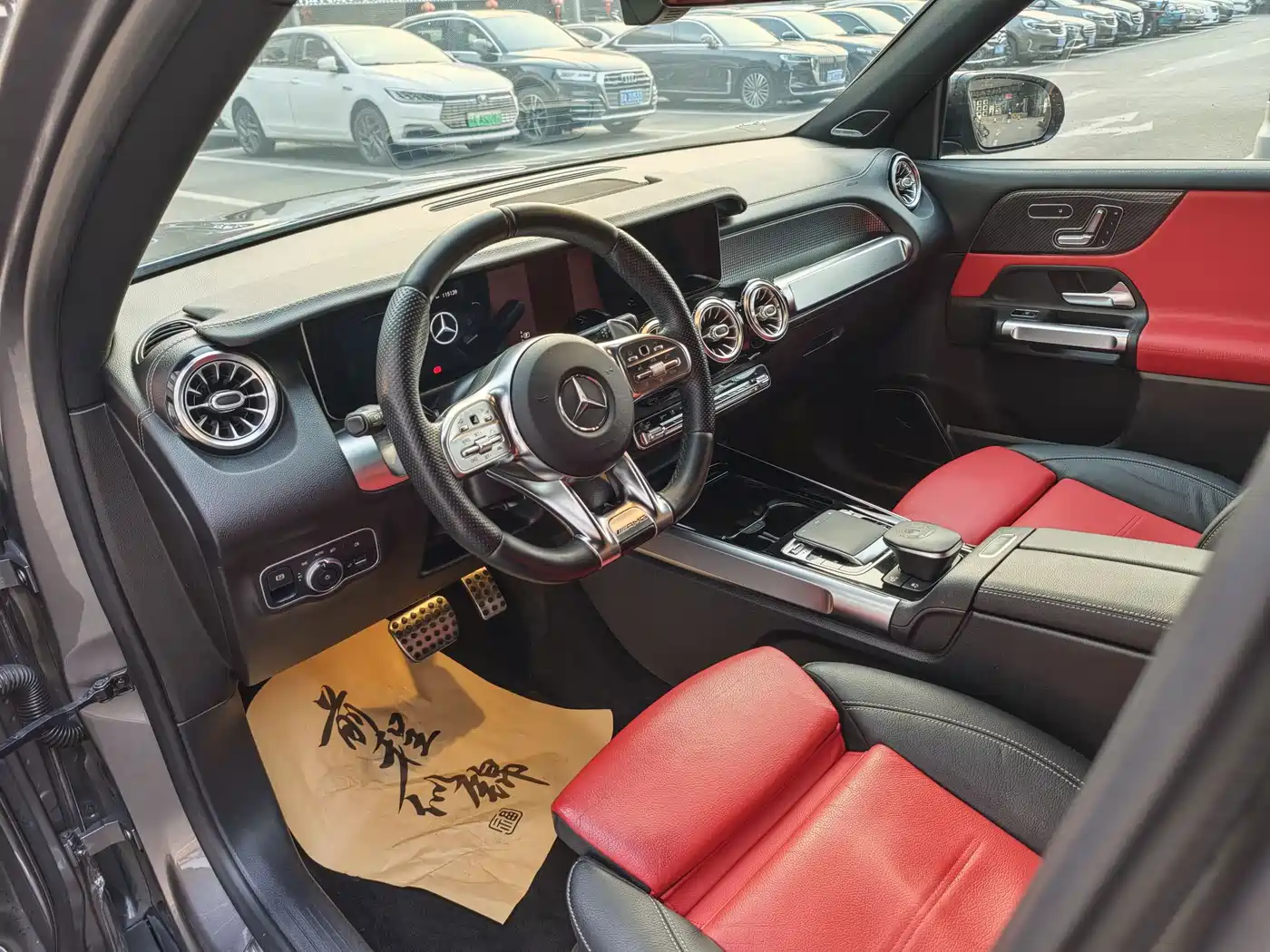 MERCEDES-BENZ GLB AMG