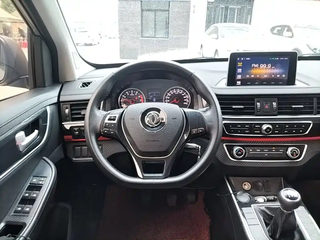 Dongfeng Fengxing Fengxing SX6 2020 2019 1.6L Manual Luxury China VI