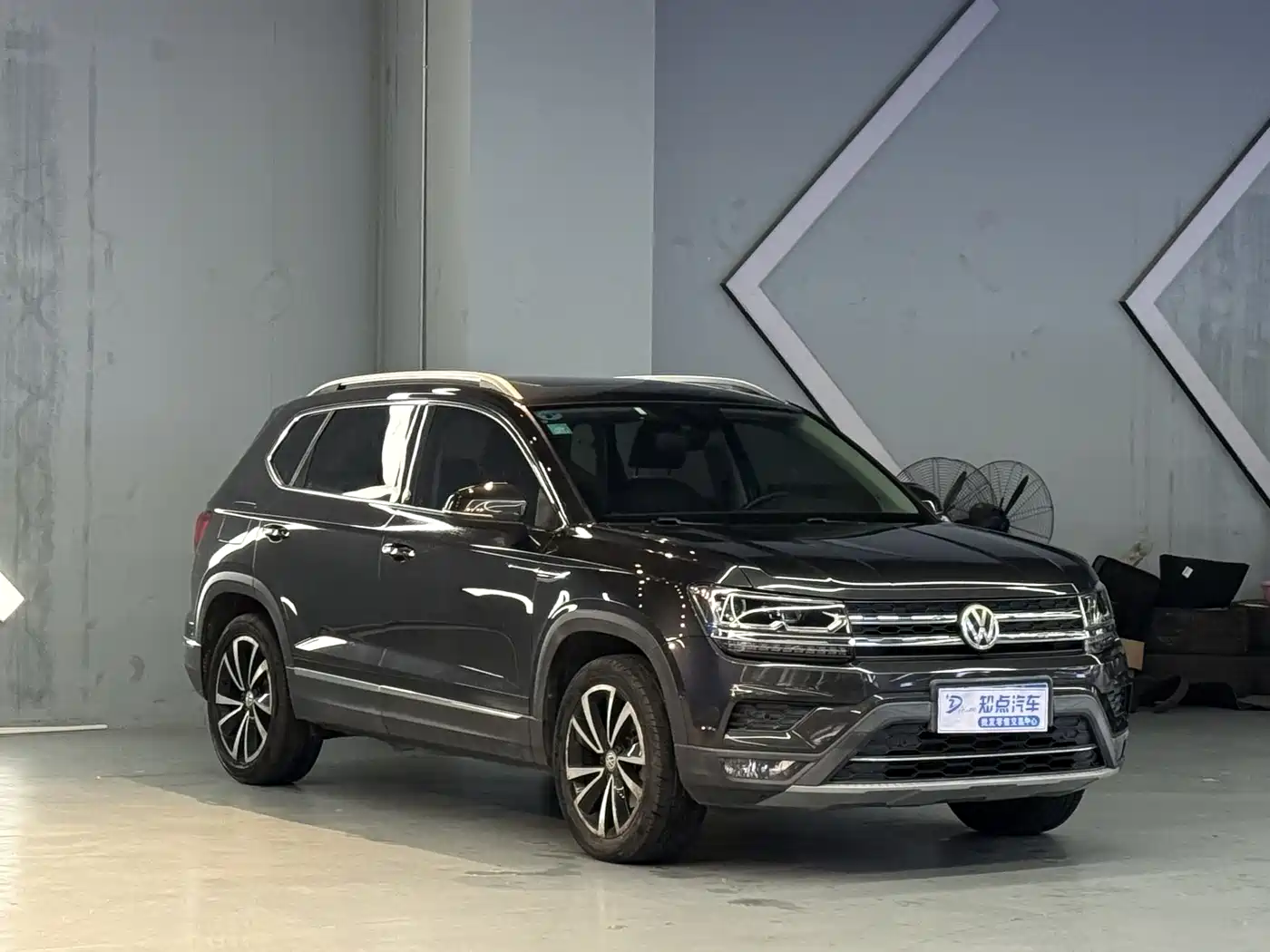 Volkswagen Tharu 2019 Model 280TSI 2WD Flagship Edition China VI фото 3