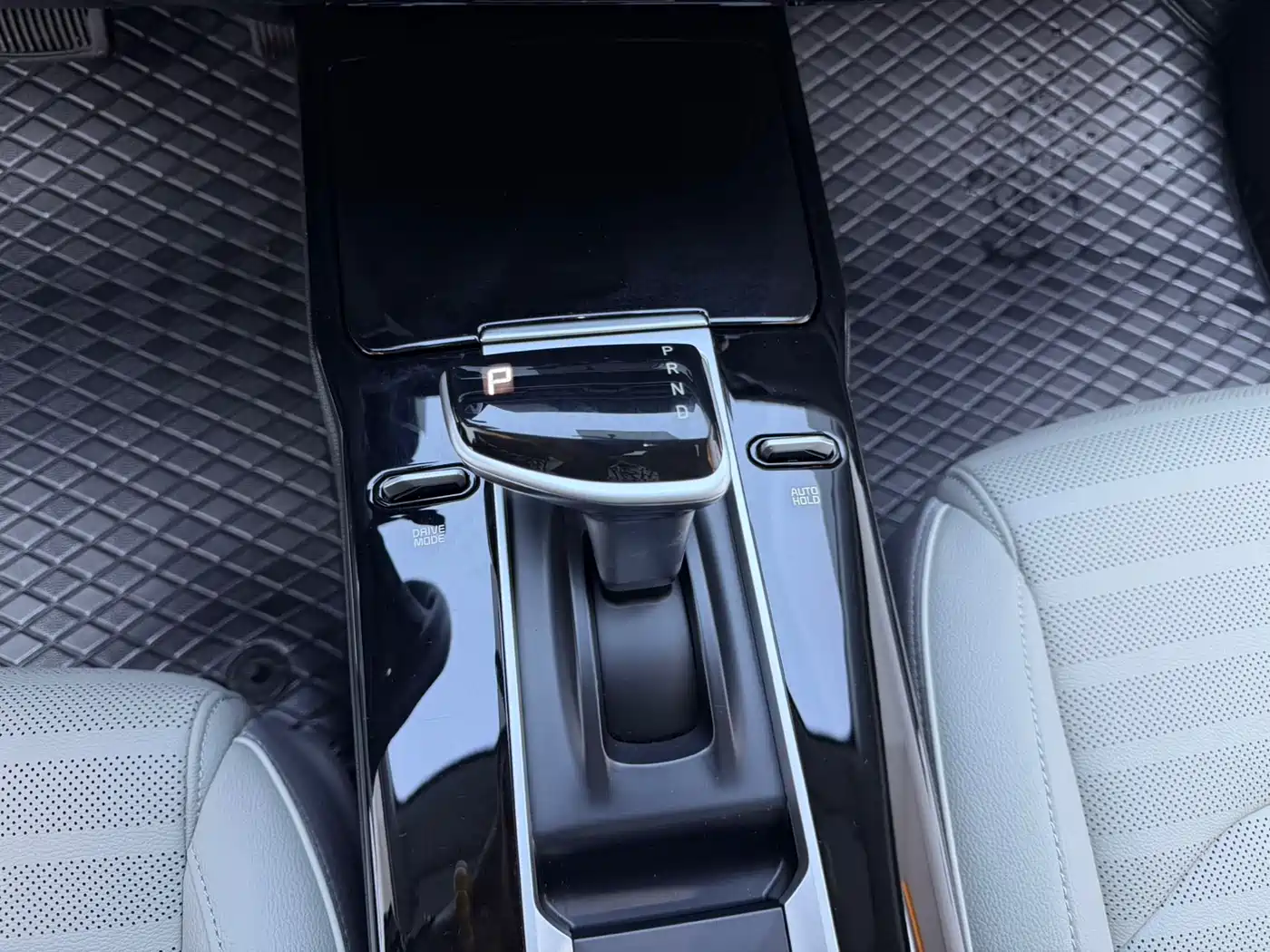 Kia K3 2023 Model 1.5L CVT Luxury Edition фото 10