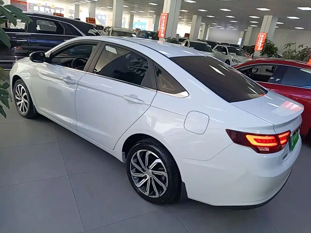 Geely Emgrand GL 2021 2021 UP 1.4T CVT Executive
