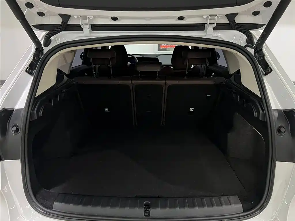 BMW X1 2023 sDrive20Li X Design Package фото 7