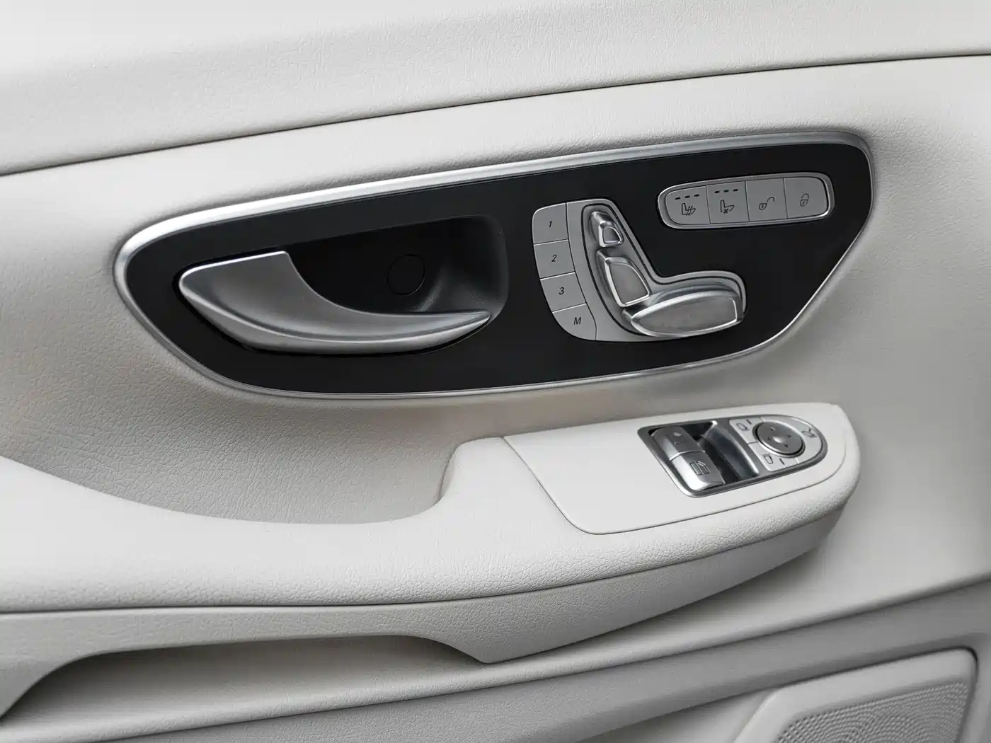 Mercedes-Benz V-Class 2021 V 260 Pilot Edition фото 6