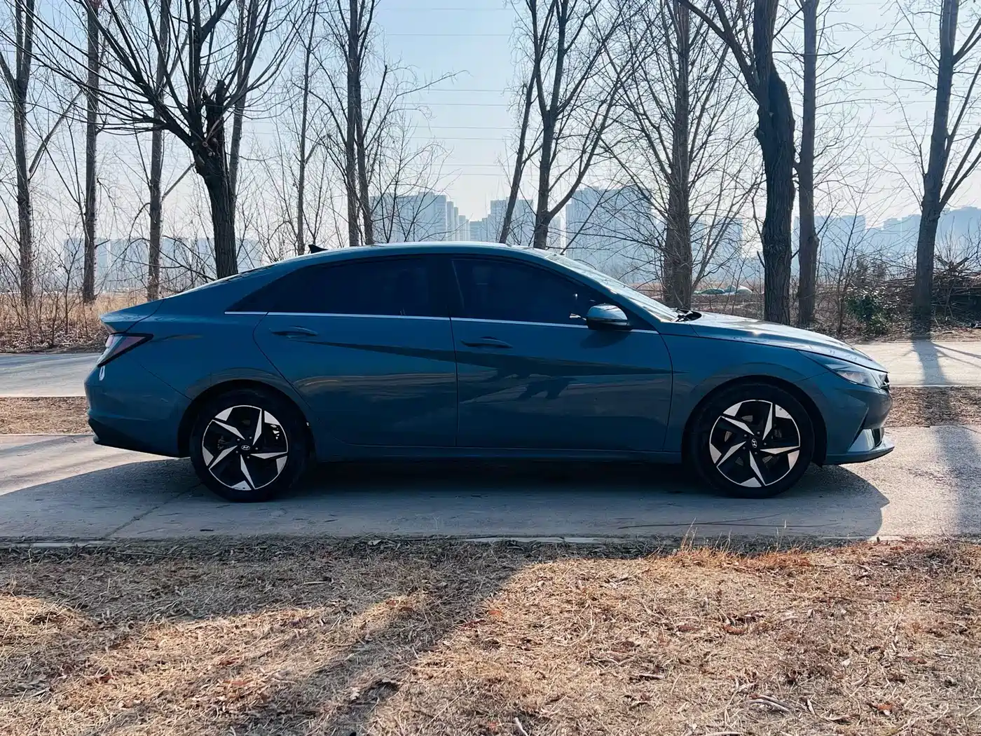 Hyundai Elantra 2021 1.5L CVT GLX Elite Edition фото 9