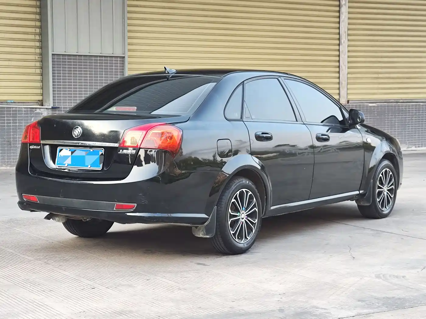Buick Excelle 2013 1.5L Manual Classic Edition фото 4