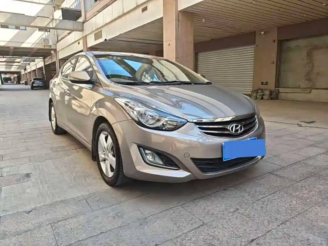 Hyundai Langdong 2012 1.6L Automatic Fashion фото 3