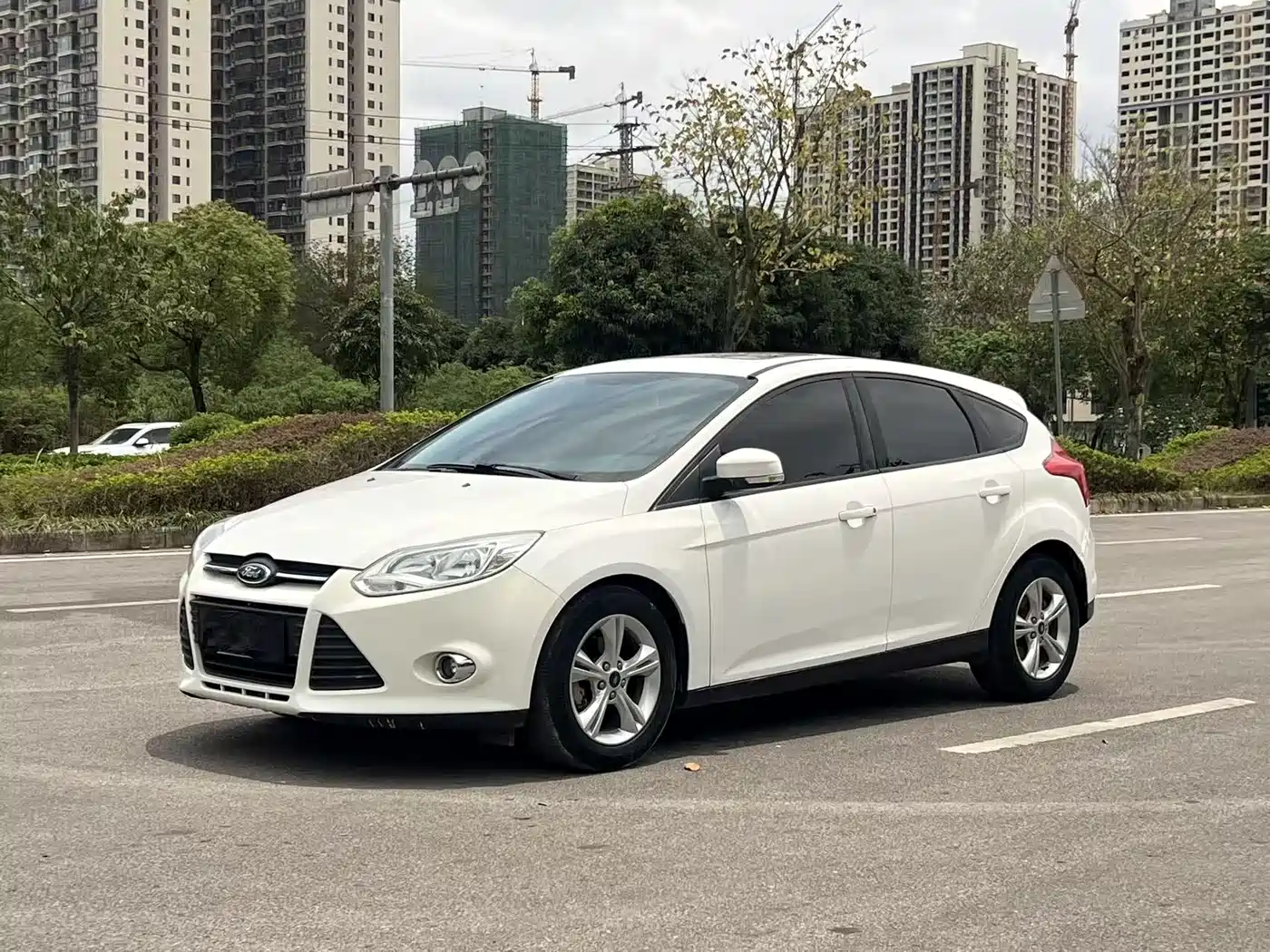 Фото 1 - Ford Focus
