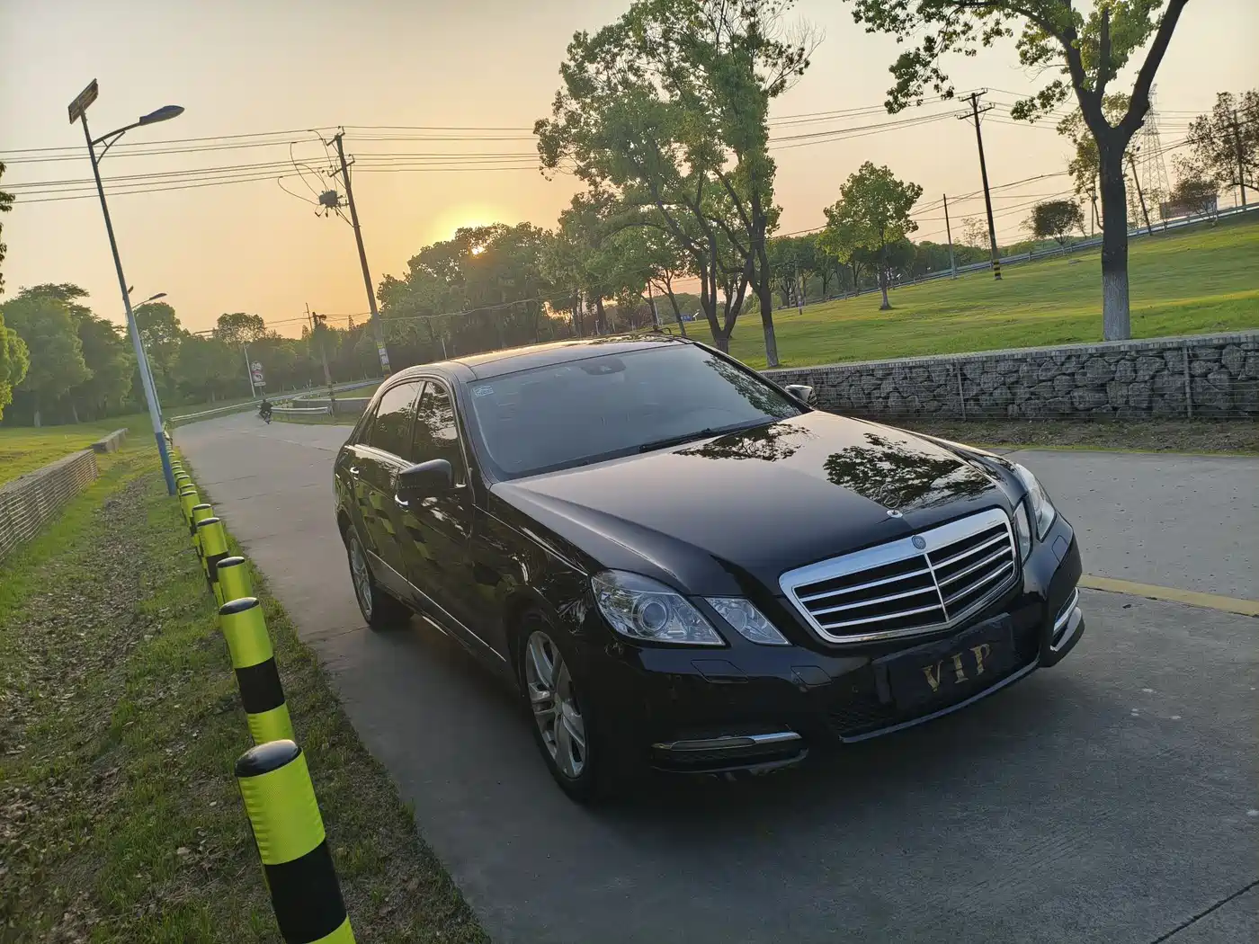 Mercedes-Benz E-Class 2012 E 300 L Fashion фото 3