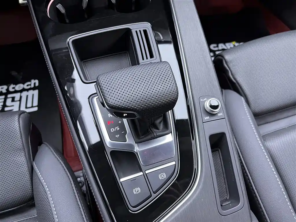 Audi A4L 2023 40 TFSI Luxury Sport фото 21