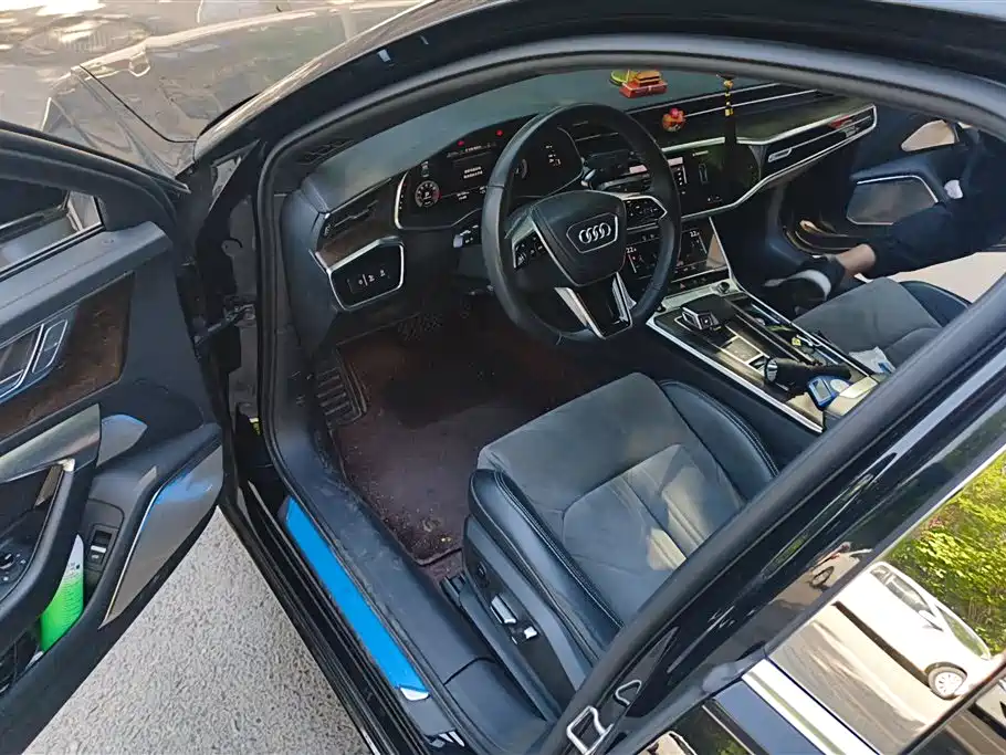 Audi A6L 2023 45 TFSI Premium Selection Dynamic фото 9