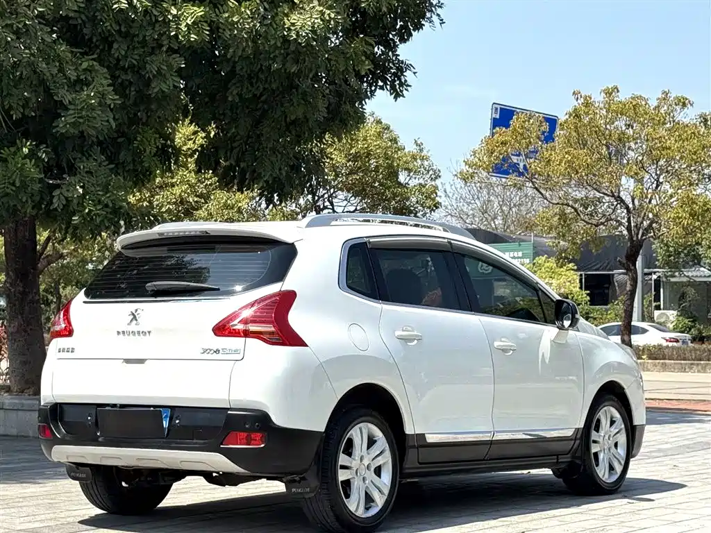 Peugeot 3008 2015 1.6THP Automatic Trend Edition фото 4