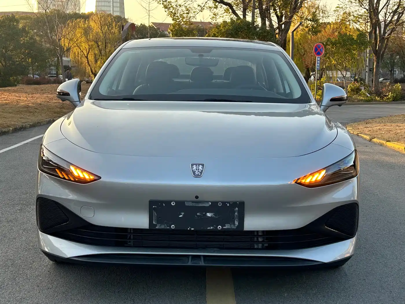 Roewe D7 2026 2025 DMH 125km World Champion Edition