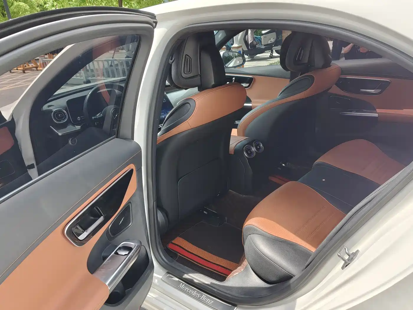 Mercedes-Benz C-Class 2024 Facelift C 260 L Sport фото 8
