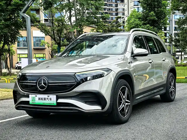 Mercedes-Benz EQB 2022