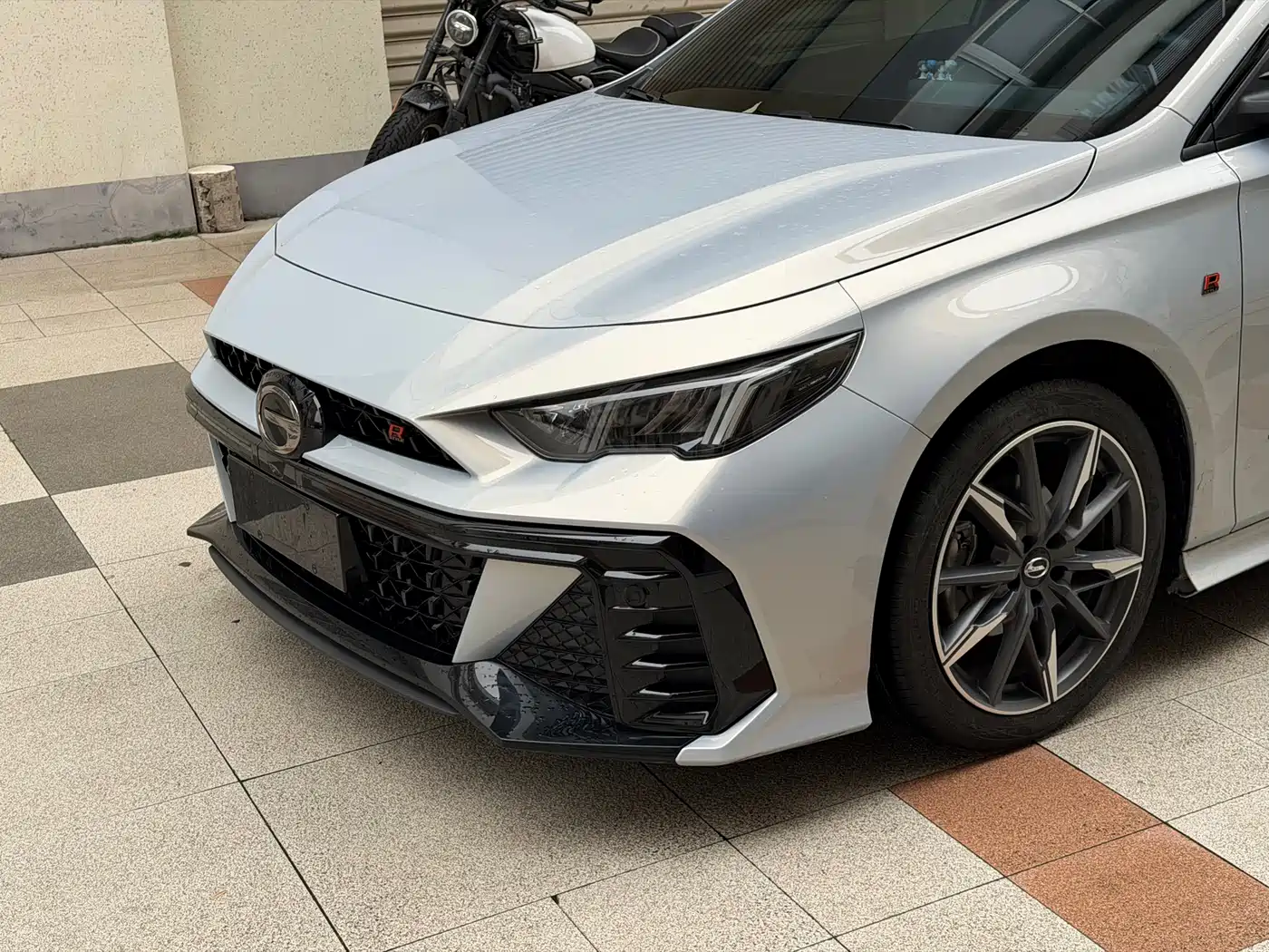 GAC Trumpchi Trumpchi Emkoo 2025 270T DCT Shadow Leopard R-Style Sport фото 4