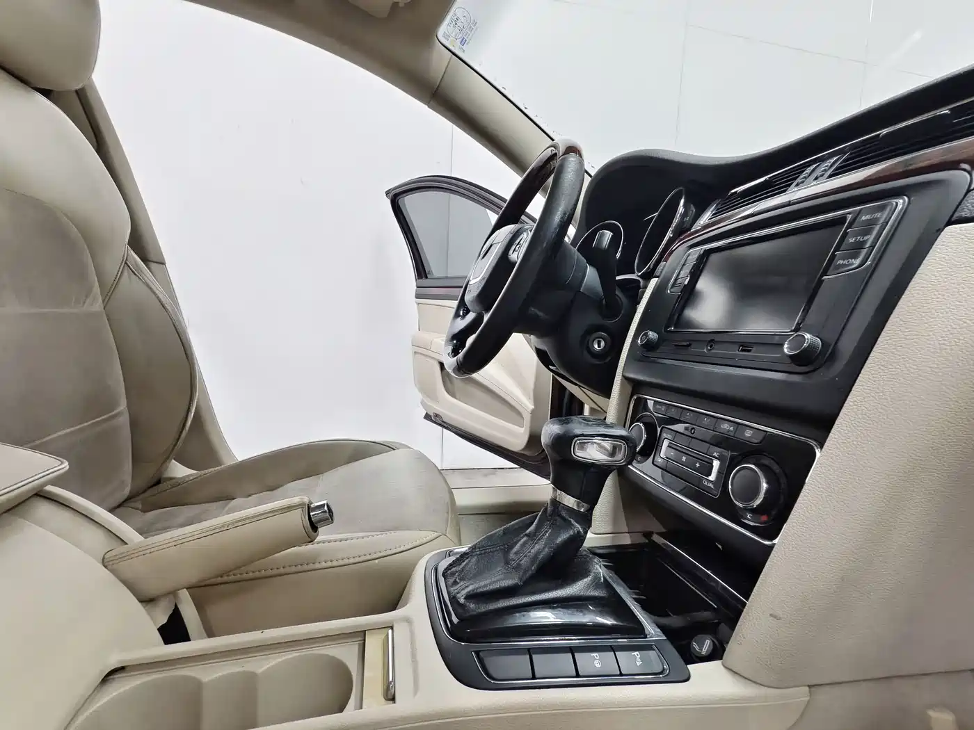 Škoda Superb 2009 1.8TSI Automatic Prestige фото 15
