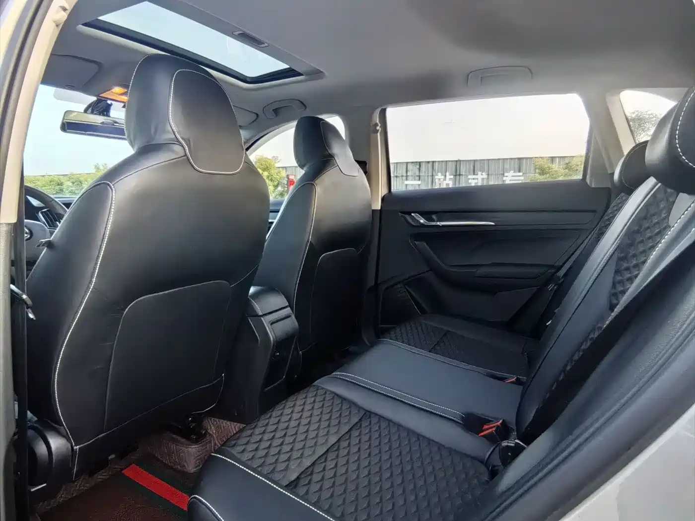 Škoda Kamiq 2020 Model 1.5L Automatic Comfort фото 7