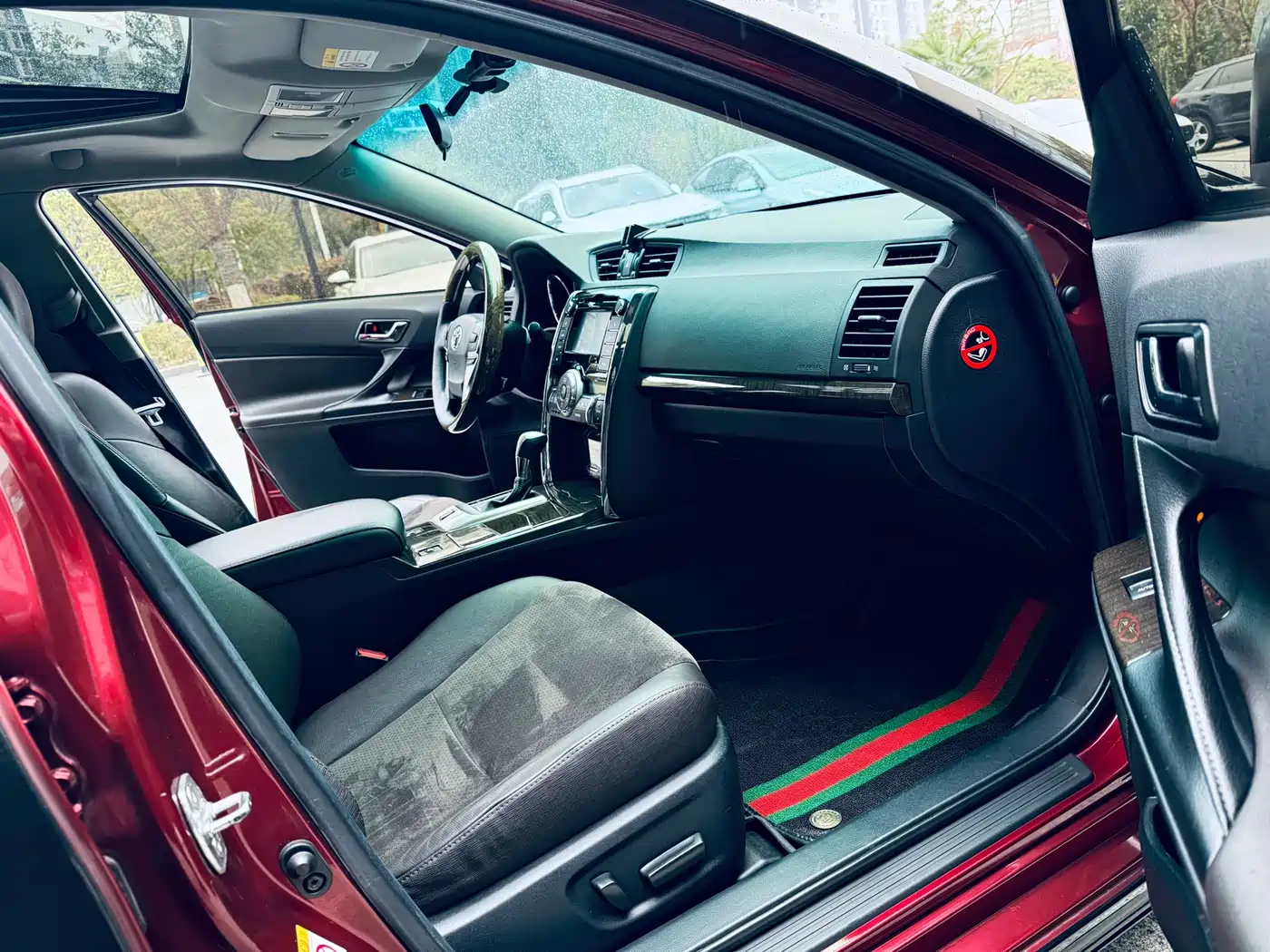 Toyota Reiz 2013 2.5V Premium Edition фото 10