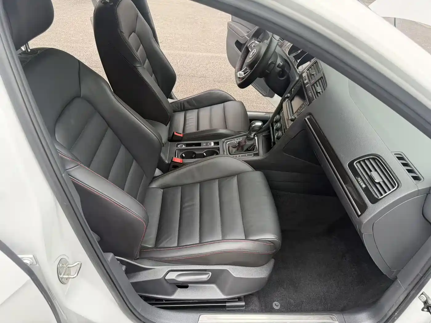 Volkswagen Golf GTI 2016 2.0TSI GTI фото 10
