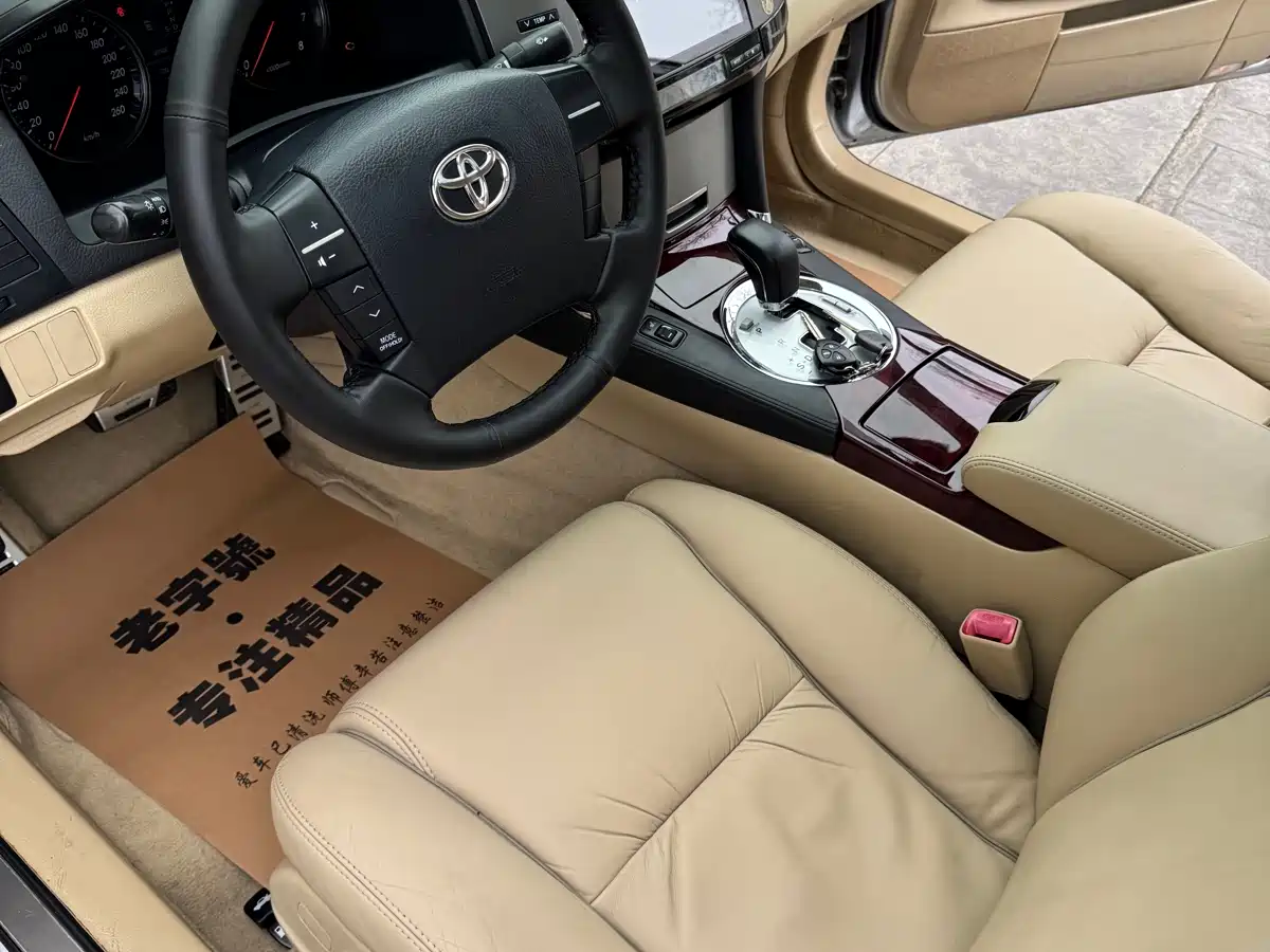 Toyota Reiz 2008 2.5S Special Commemorative Edition фото 11