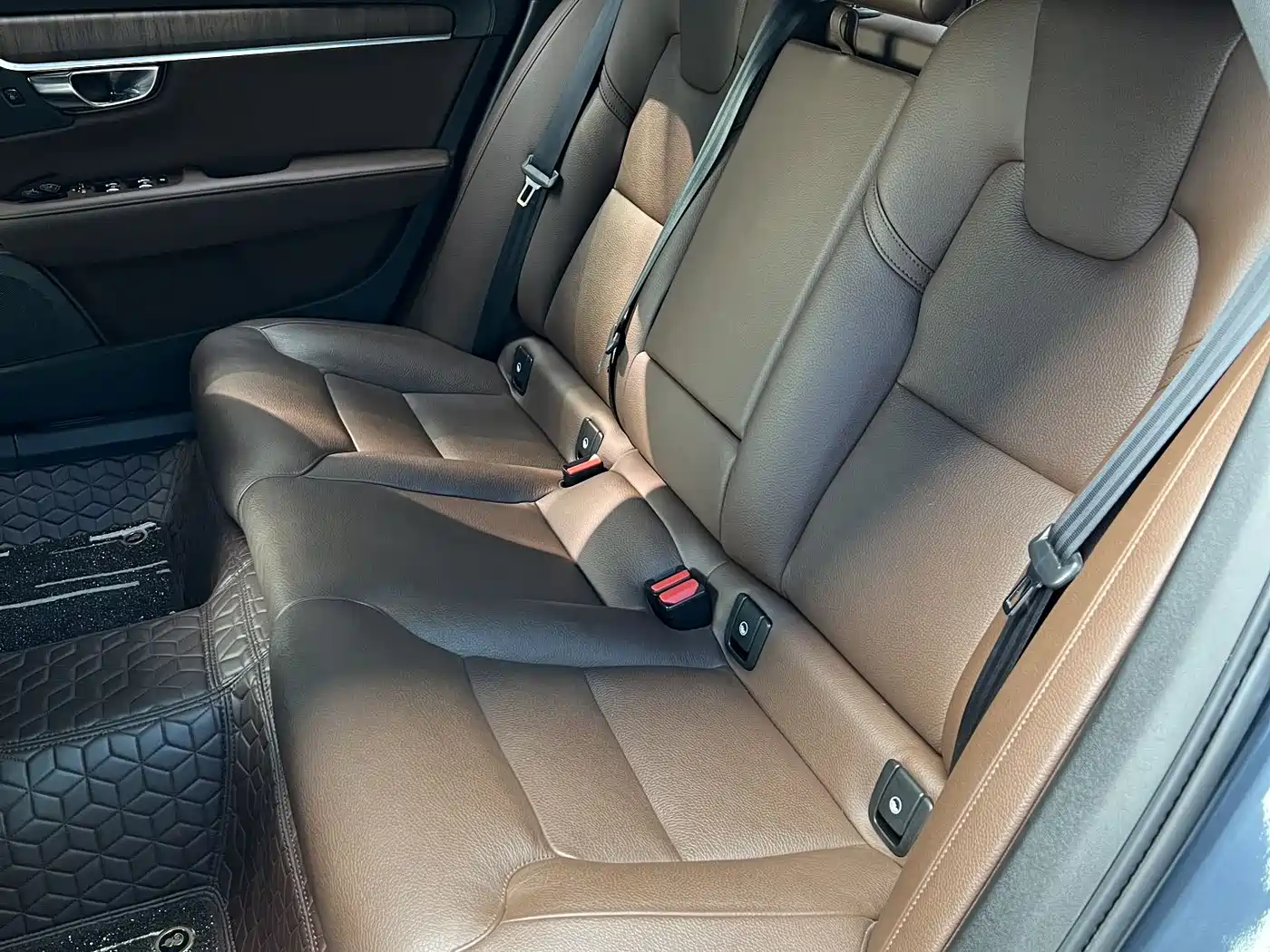 Volvo S90 2022 B5 Zhiyuan Luxury Edition фото 10