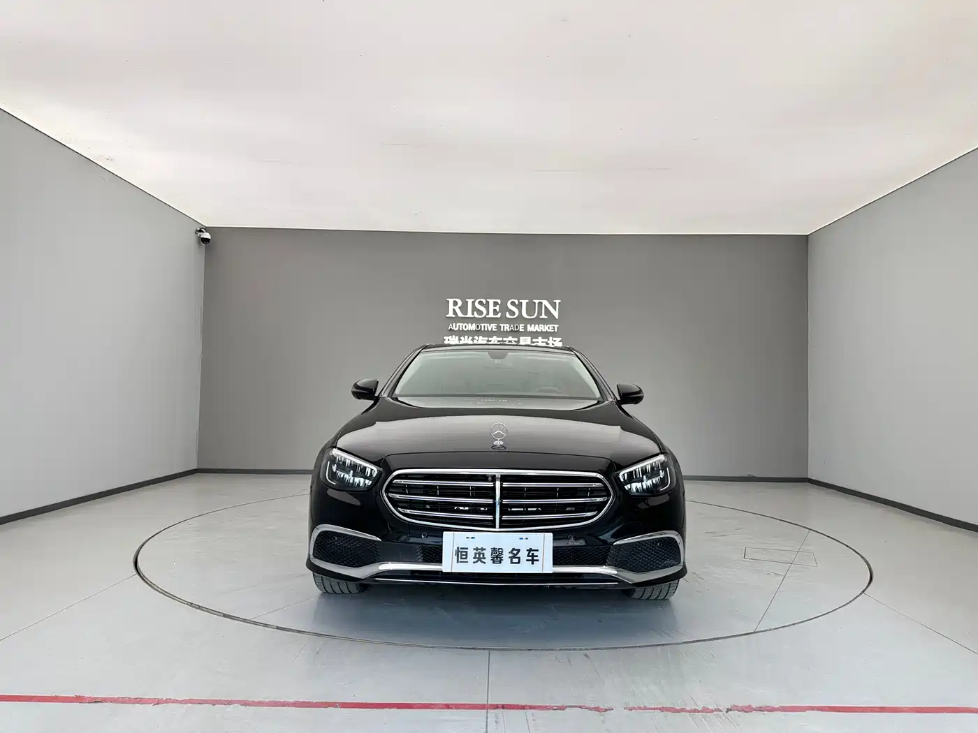 Mercedes-Benz E-Class 2023 E 300 L Luxury фото 2