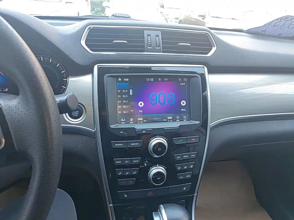 Фото 13 - Haval H2