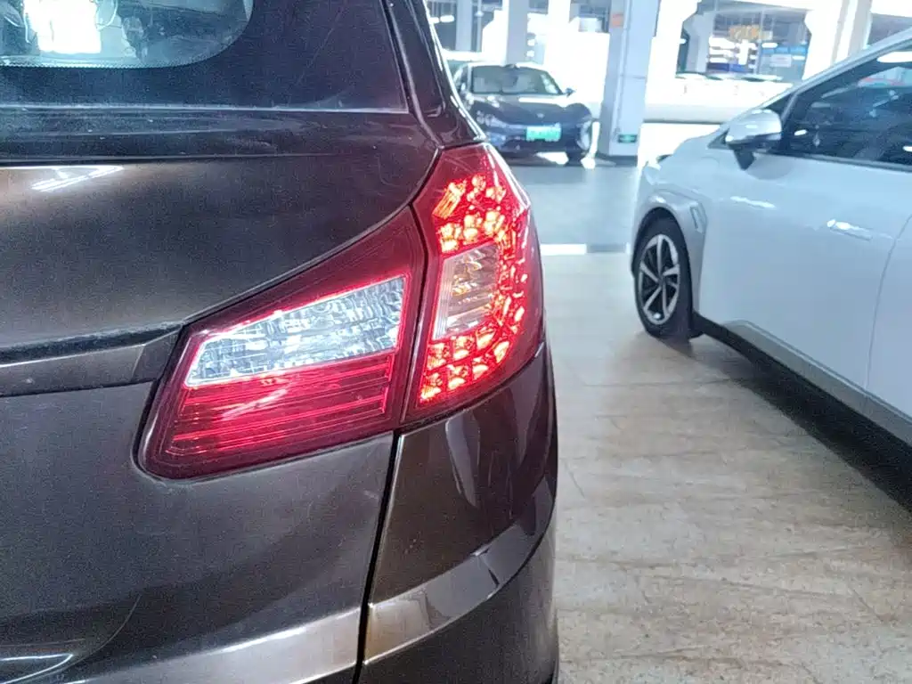 Chery Tiggo 5 2015 2014 2.0L CVT Family Comfort Edition