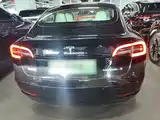 Фото 4 - Tesla Model 3