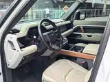 Photo 6 - Land Rover Defender