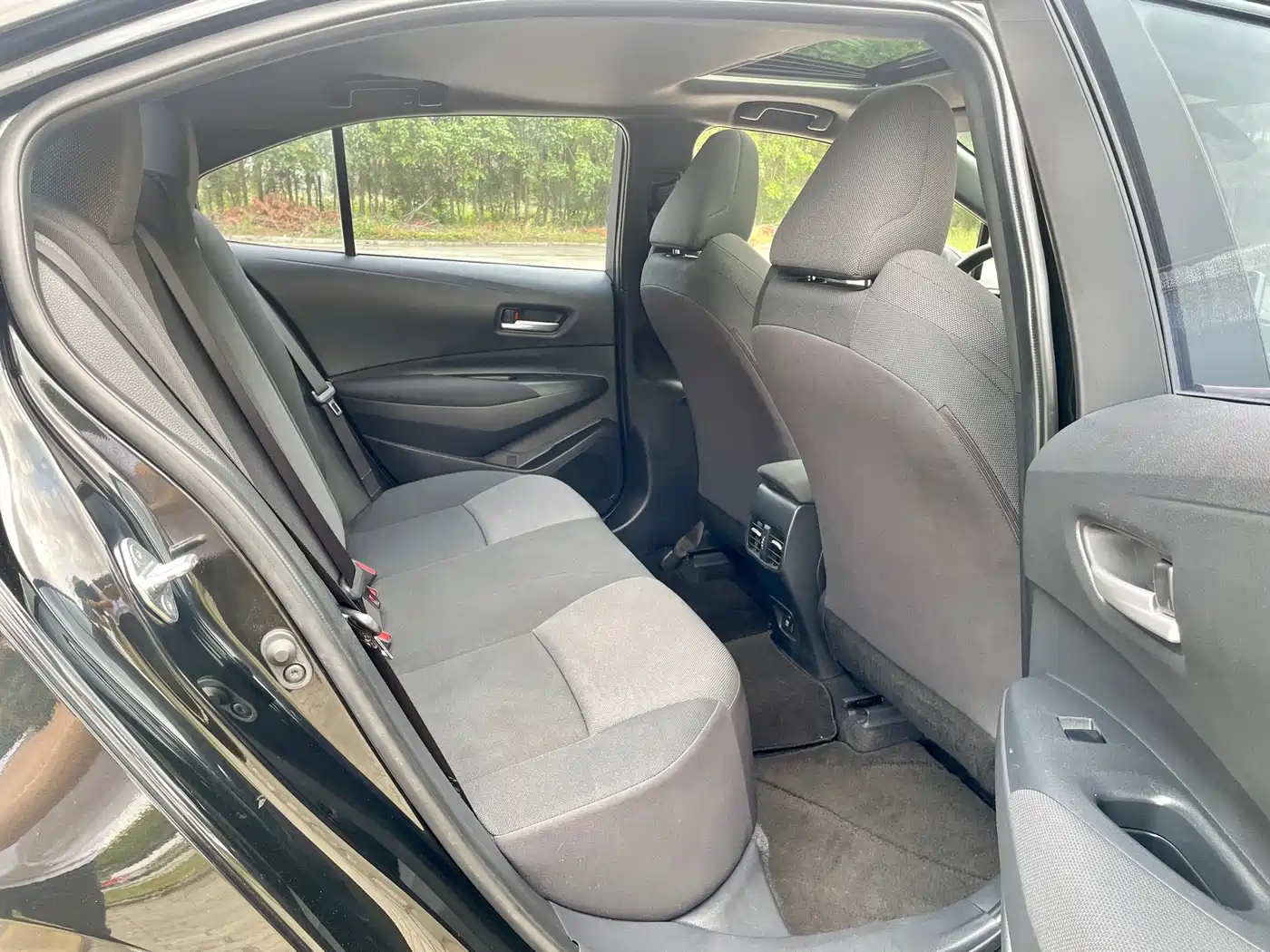 Toyota Levin 2021 185T CVT Luxury Edition фото 8