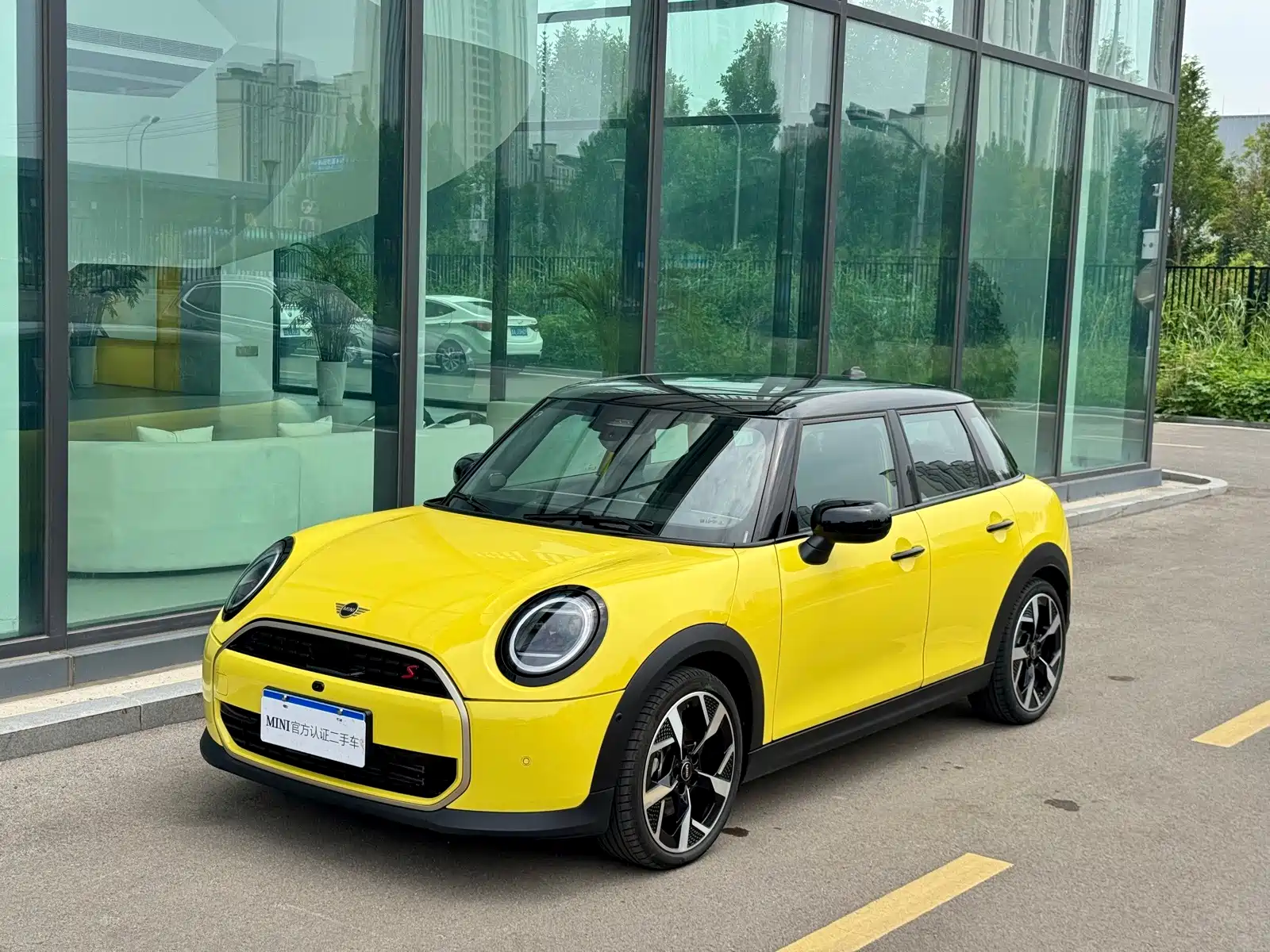 Фото 20 - MINI MINI